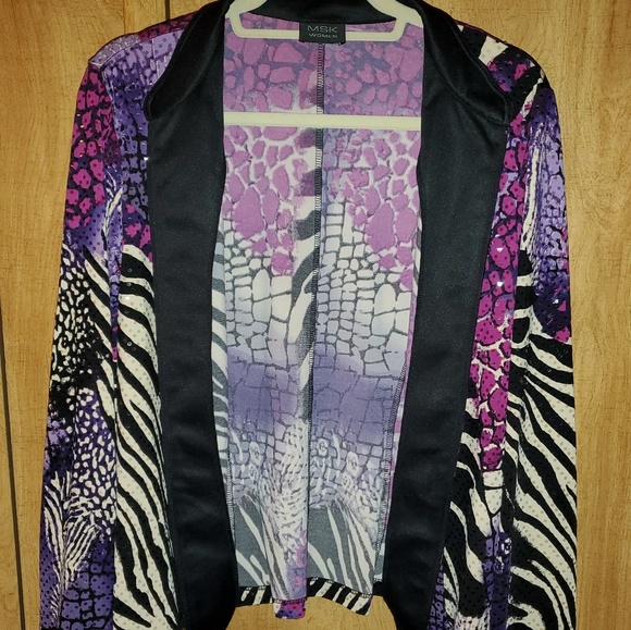 Blazer: Beautiful Zebra Print 🖤 - Picture 2 of 3